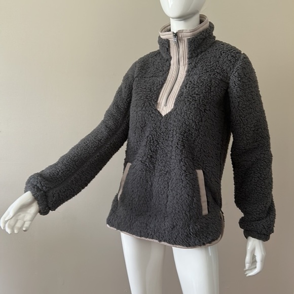 (NWT) Abercrombie & Fitch Grey Super Soft Sherpa Fleece Pullover, Small - Picture 15 of 17